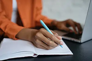 hoa board training requirements